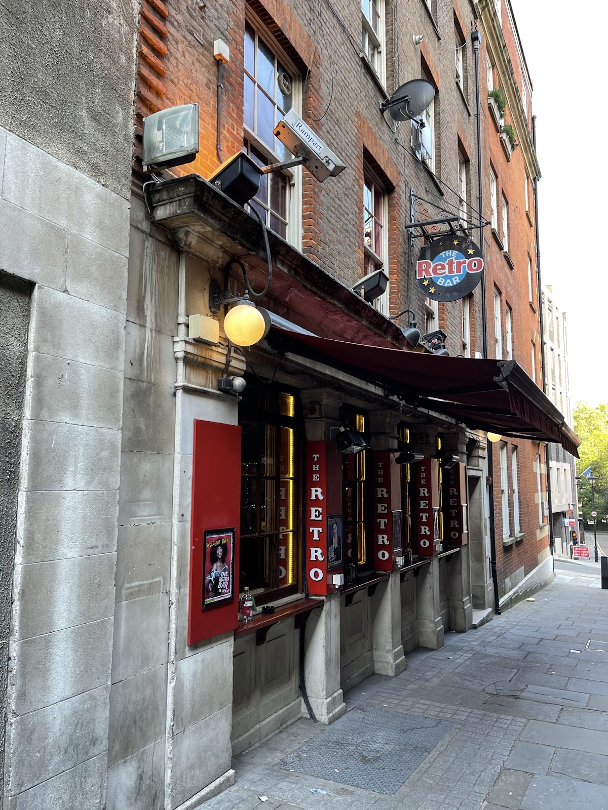 Retro Bar