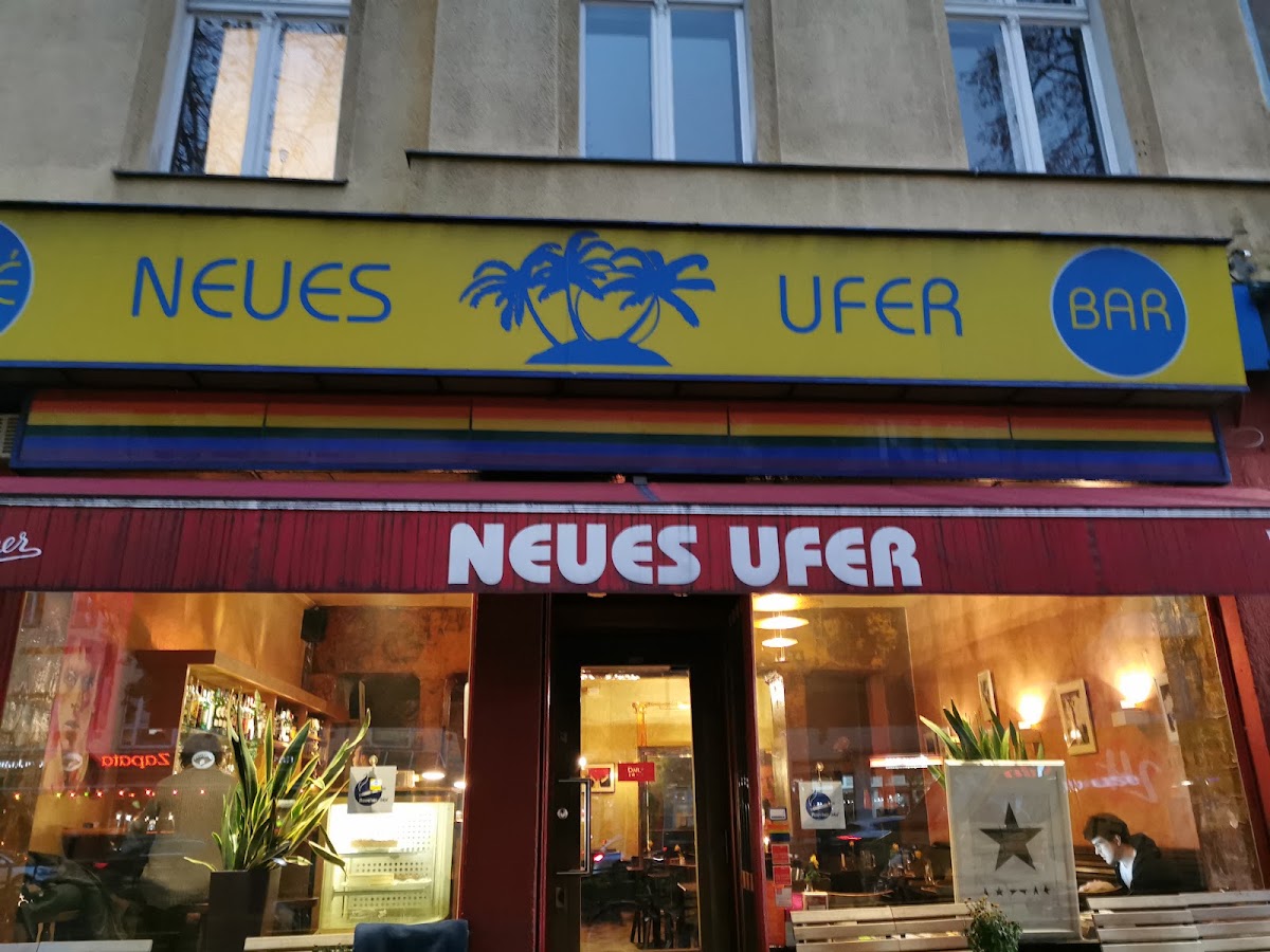 Neues Ufer Café Bar