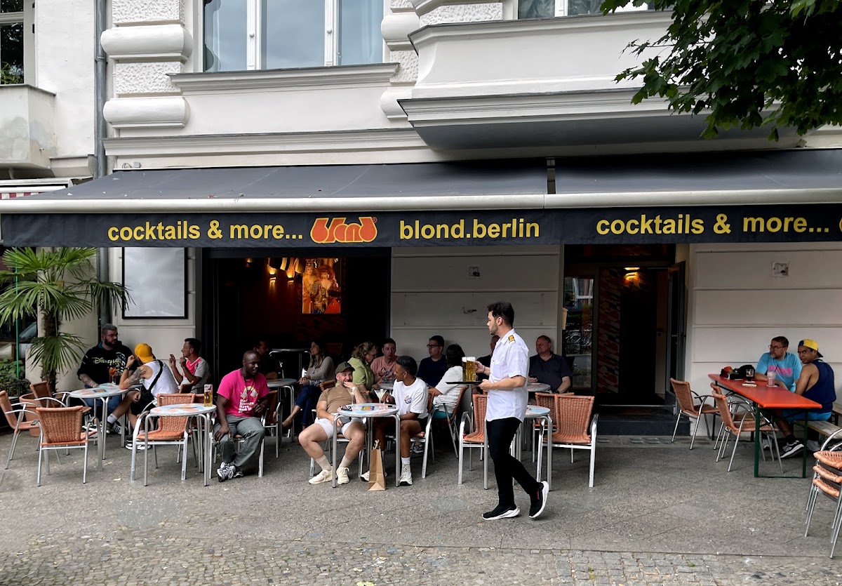 BLOND Cocktail Bar