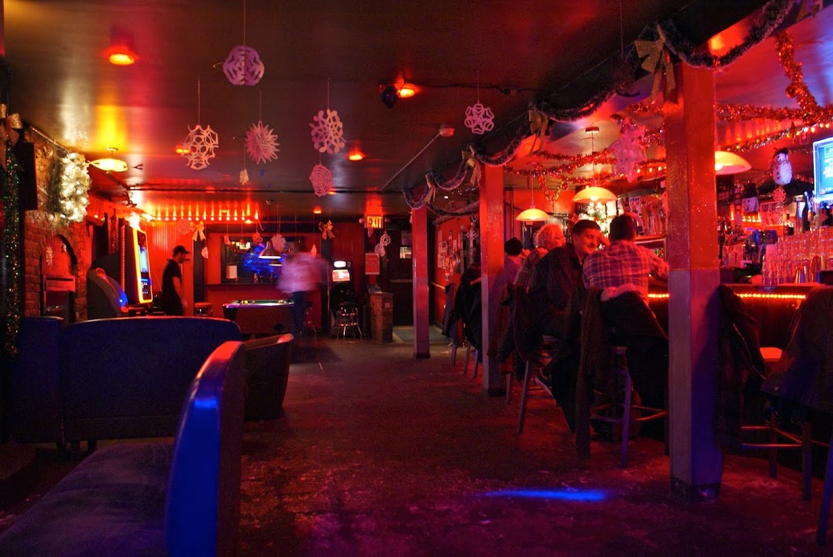 Metropolitan Bar