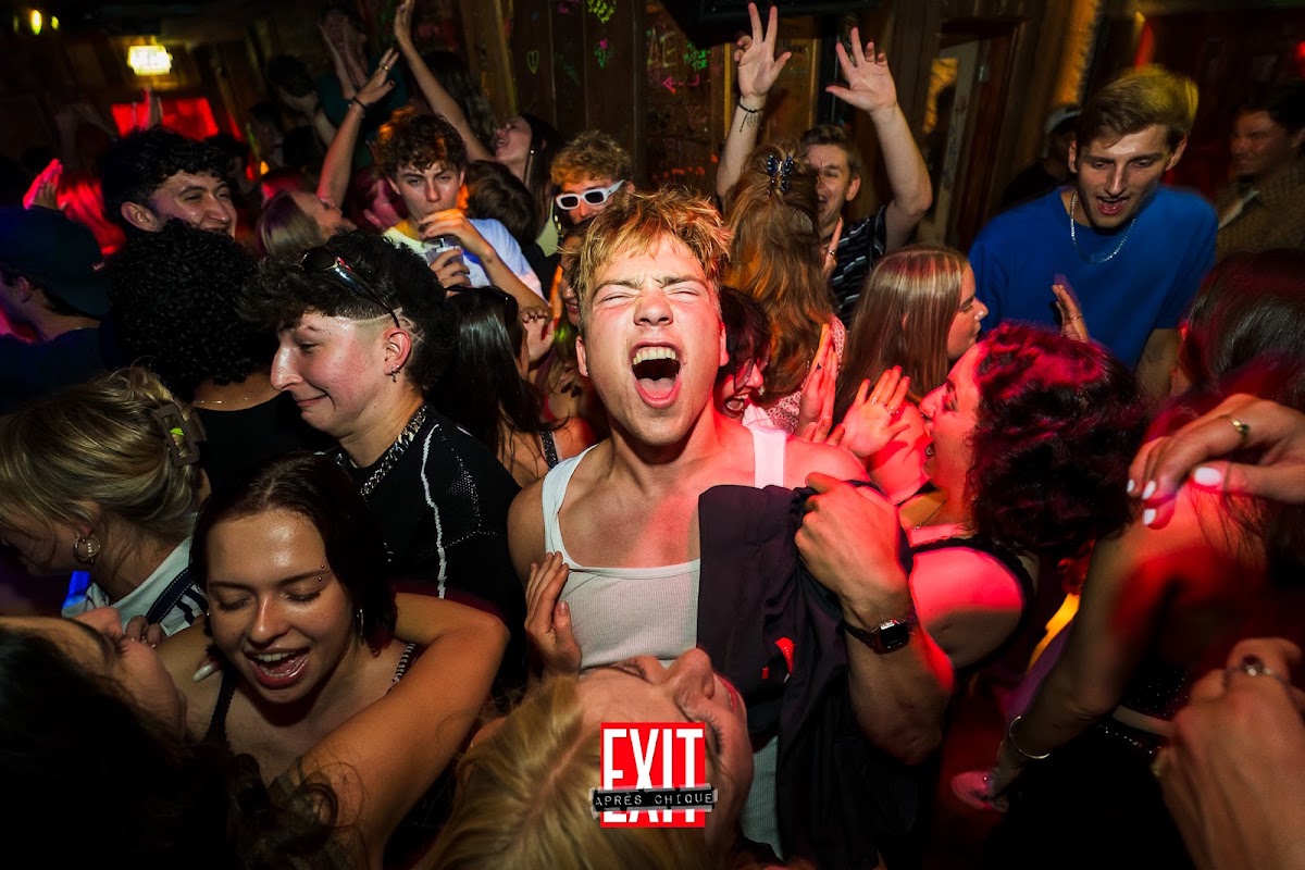 Exit Café